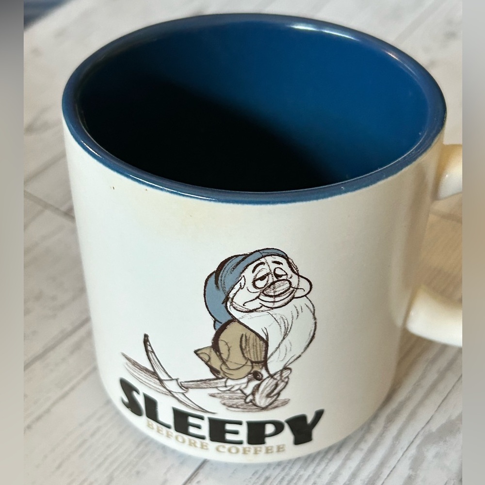 SLEEPY Before Coffee dwarf Character Mug Blue & Cream Hallmark Disney drawing